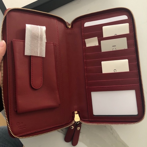 Gucci Women’s red leather microguccissima - Picture 3 of 4